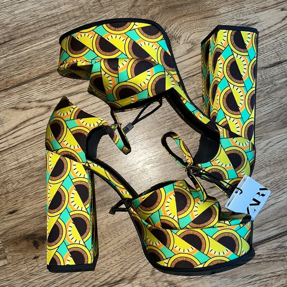 NEW! Zara African Print Platform Heels Size 41 - Picture 9 of 9